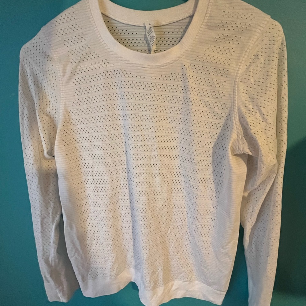 Lululemon long sleeve white shirt
